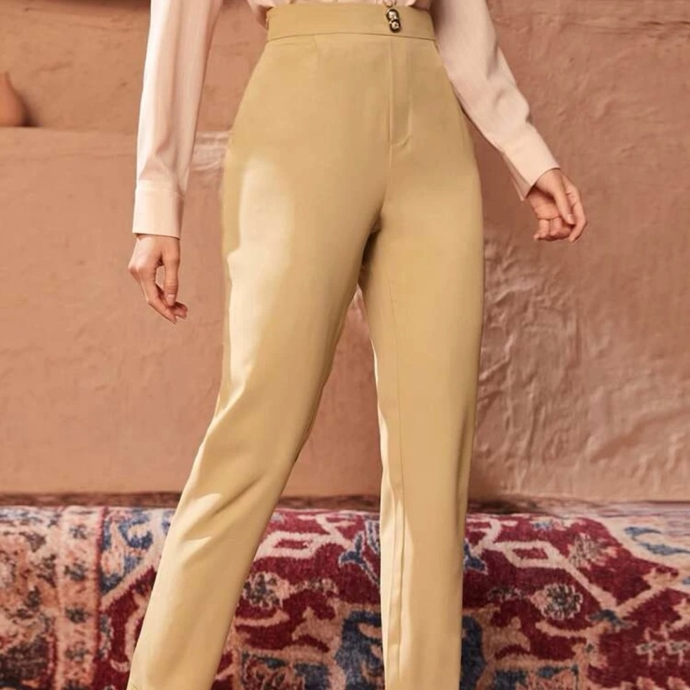 Nude high waisted pants. Size M. Good fit. Ankle long and side zipper